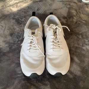 ONLY WORN x2 - B&W Nike Air Max